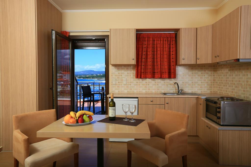 Faros Luxury Suites Marathopoli Exterior photo
