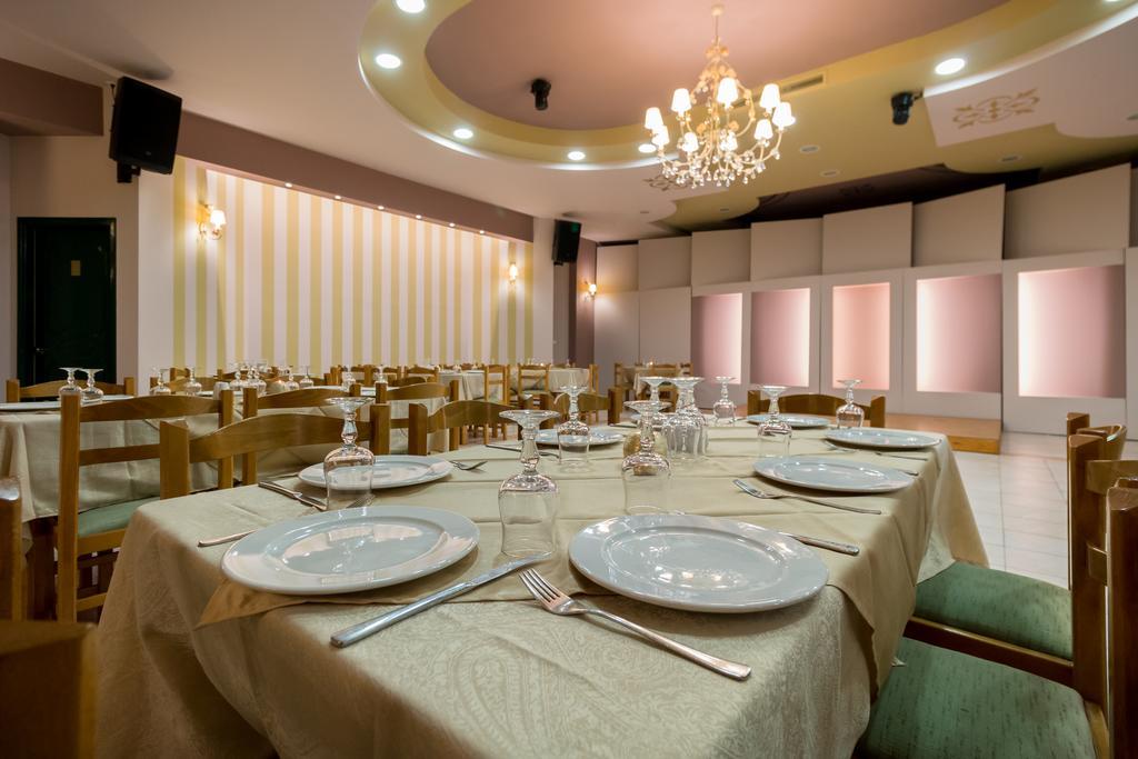 Faros Luxury Suites Marathopoli Exterior photo