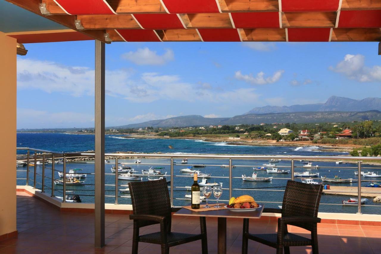 Faros Luxury Suites Marathopoli Exterior photo